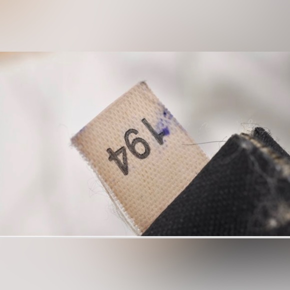 SOLD Rare 🦄 Authentic MIU MIU Vintage Matelasse Enamel Shoulder Tote Bag White - Picture 6 of 11